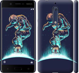 

Чехол на Nokia 5 Космонавт на скейтборде