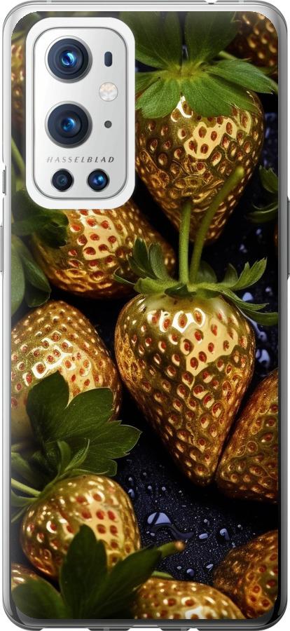 

Чехол на OnePlus 9 Pro Золотая клубника