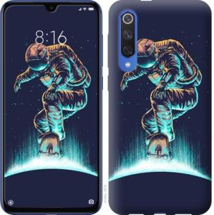 

Чехол на Xiaomi Mi 9 SE Космонавт на скейтборде